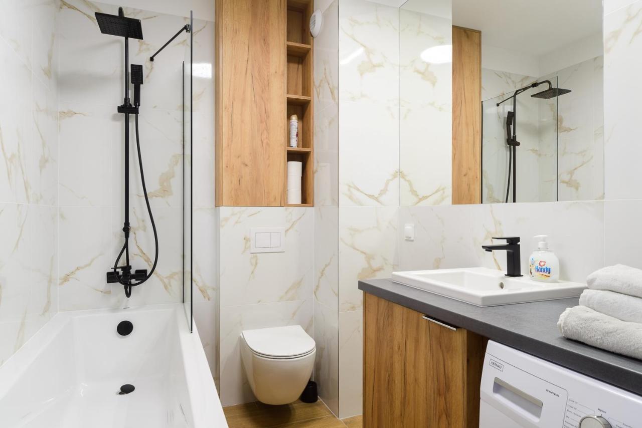 Lumina Premium Apartments With Parking ウッチ エクステリア 写真