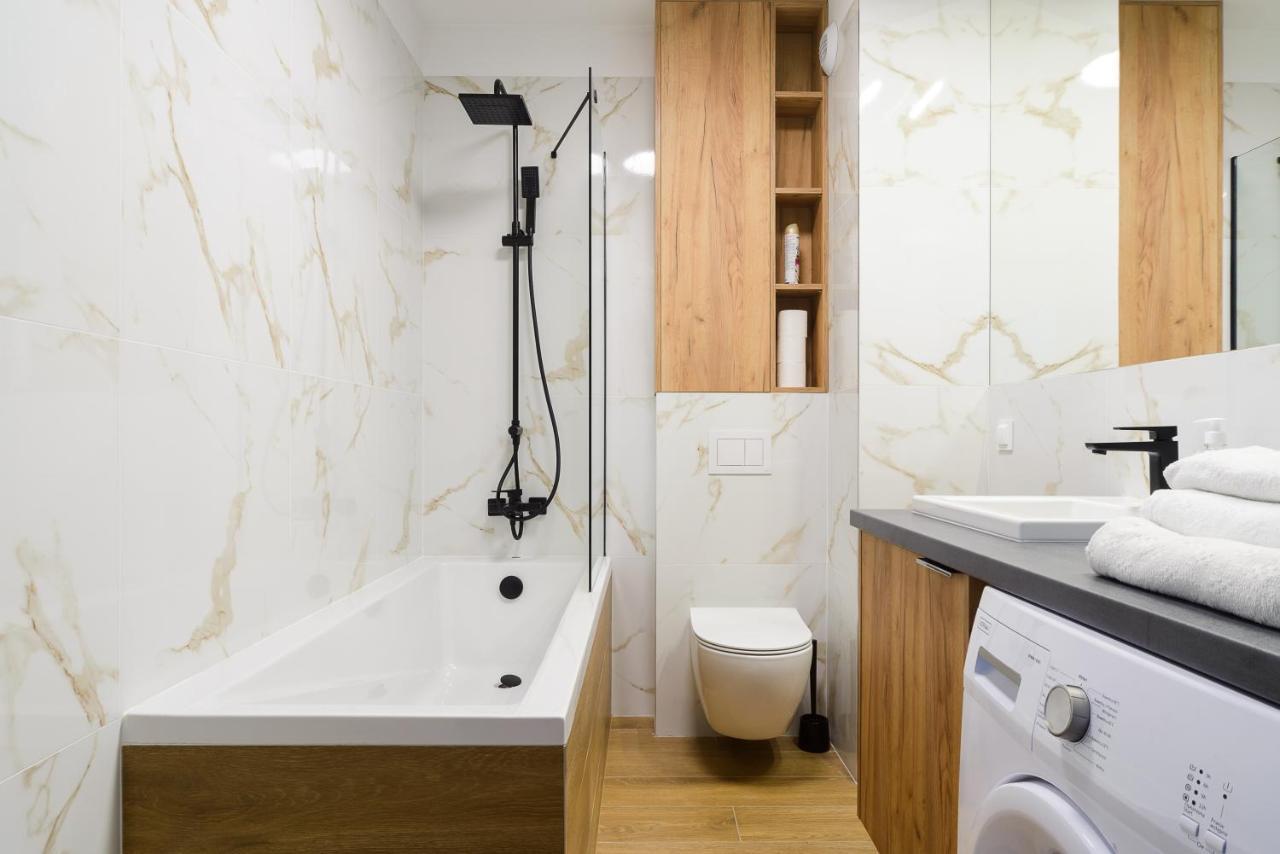 Lumina Premium Apartments With Parking ウッチ エクステリア 写真